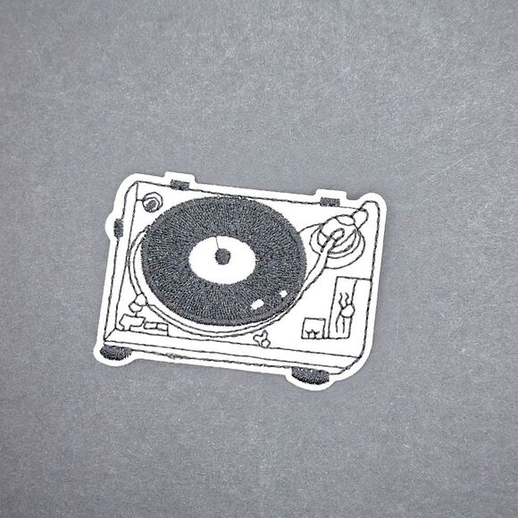 DJ DISK JOCKEY TURNTABLES  RECORD PLAYER iron on patch diy sew on wearable art - Picture 1 of 2